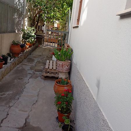 Katerina'S Apartment Epidaurus Exterior photo